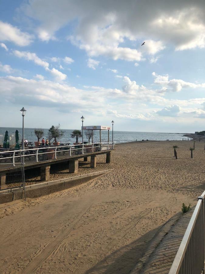 Willa Caledonia Summertime Jaywick Sands Zewnętrze zdjęcie